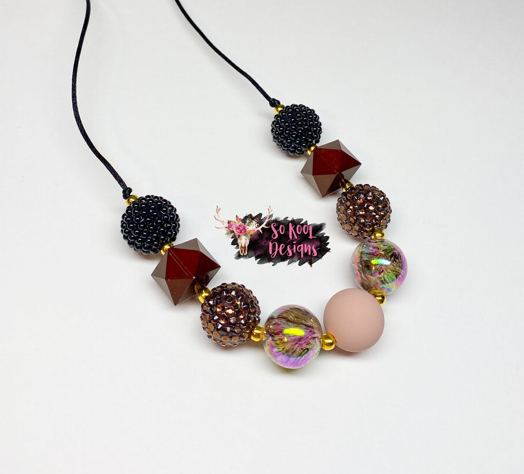 Nude matte, brown swirl, & black berry beads